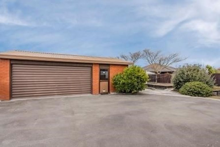 Photo of property in 2 Rex Place, Rangiora, 7400