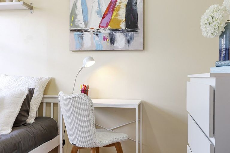 Photo of property in 16 Kea Place, Mangere Bridge, Auckland, 2022