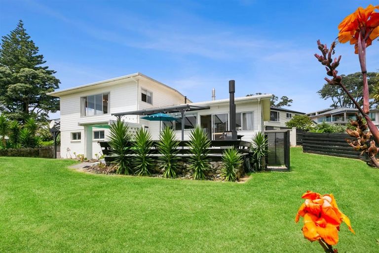 Photo of property in 4 Shearer Drive, Oakura, 4314