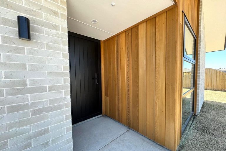 Photo of property in 9 Piwakawaka Place, Leeston, 7632