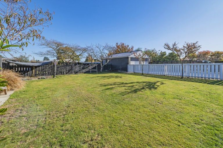 Photo of property in 15 Longden Street, Darfield, 7510