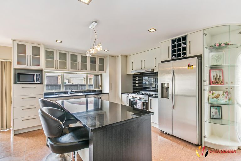 Photo of property in 20 Kestev Drive, Flat Bush, Auckland, 2016