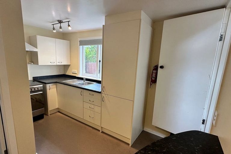 Photo of property in 3 Alameda Terrace, Aro Valley, Wellington, 6021