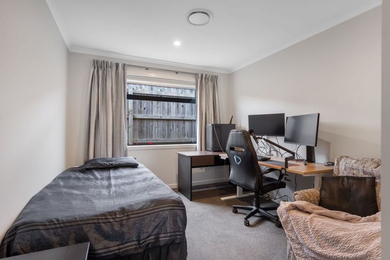 Photo of property in 24 Huntaway Close, Stoke, Nelson, 7011