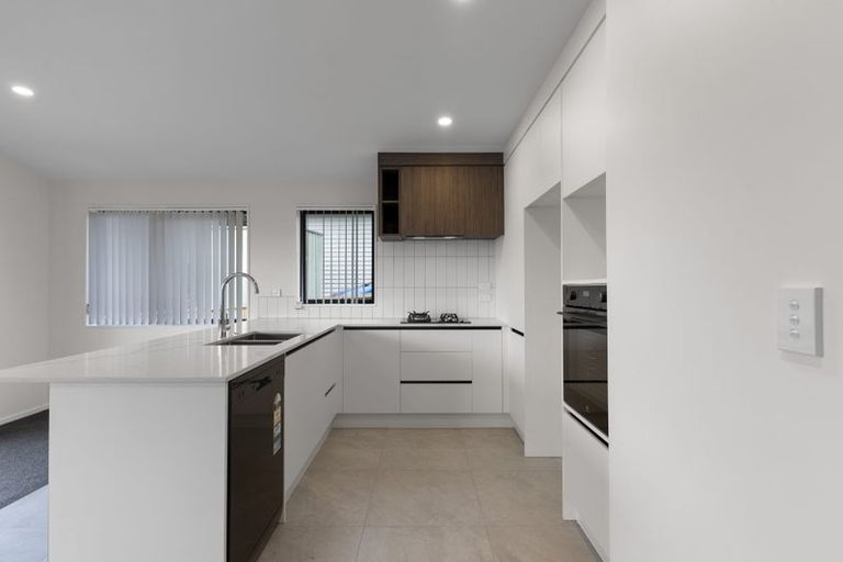 Photo of property in 13 Pauline Place, Bucklands Beach, Auckland, 2014