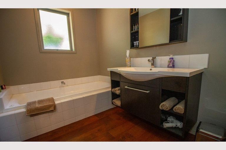 Photo of property in 100 Clyde Street, Ohakune, 4625