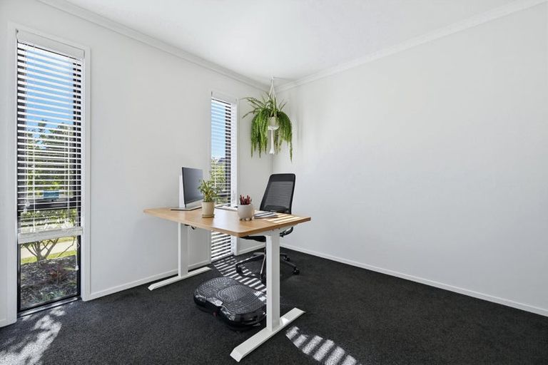 Photo of property in 15 Kanapa Close, Papamoa, 3118