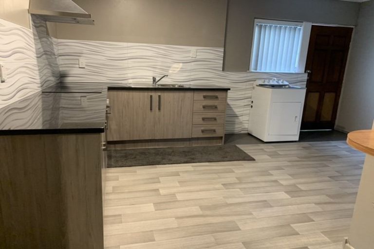 Photo of property in 9 Ramwall Place, Weymouth, Auckland, 2103