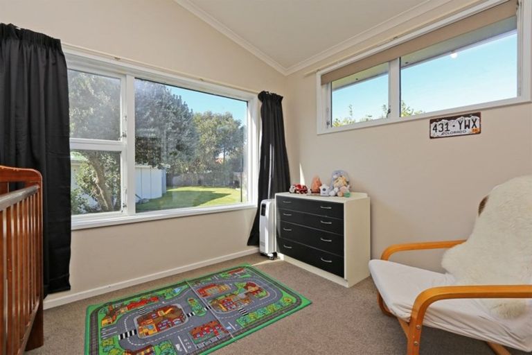 Photo of property in 25 Alamein Crescent, Onekawa, Napier, 4110
