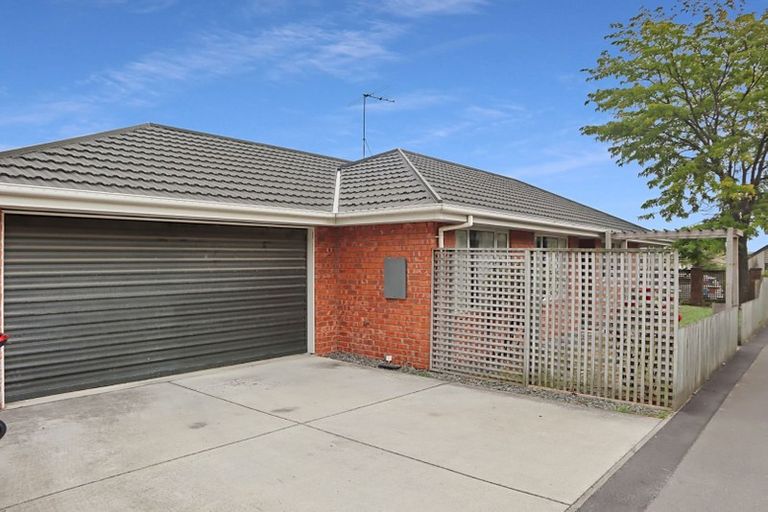 Photo of property in 63 Martindales Road, Heathcote Valley, Christchurch, 8022