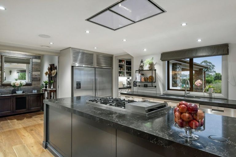 Photo of property in 255 Clifton Road, Whitford, Howick, 2571