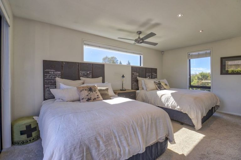 Photo of property in 2a Niger Street, Wanaka, 9305