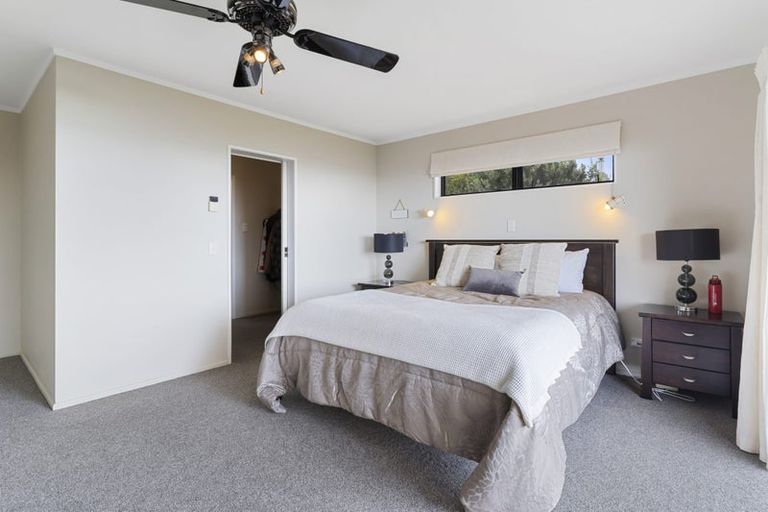 Photo of property in 146 Pacific Parade, Army Bay, Whangaparaoa, 0930
