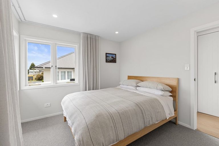 Photo of property in 3b Paton Avenue, Te Atatu South, Auckland, 0610