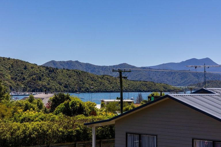 Photo of property in 312e Waikawa Road, Waikawa, Picton, 7220