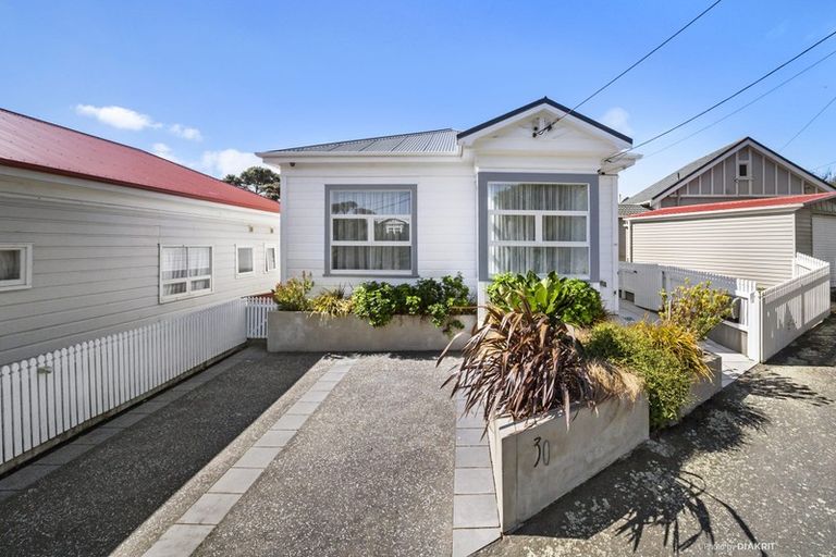 Photo of property in 30 Liffey Street, Island Bay, Wellington, 6023