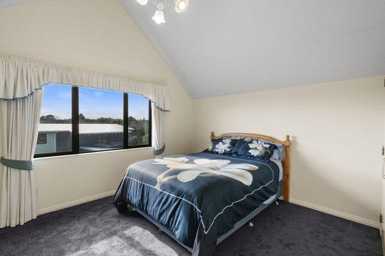 Photo of property in 6 Hillcrest Lane, Levin, 5510