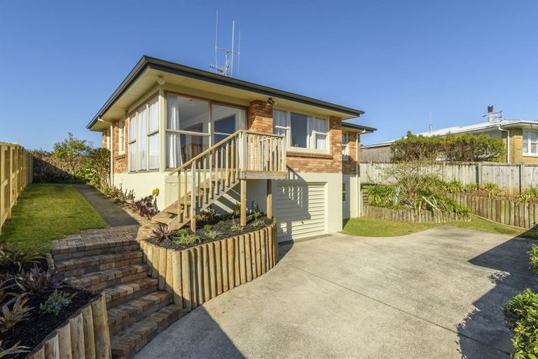 Photo of property in 6 Lynwood Place, Brookfield, Tauranga, 3110