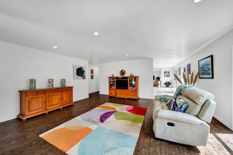 Photo of property in 24 Moulton Street, Moturoa, New Plymouth, 4310