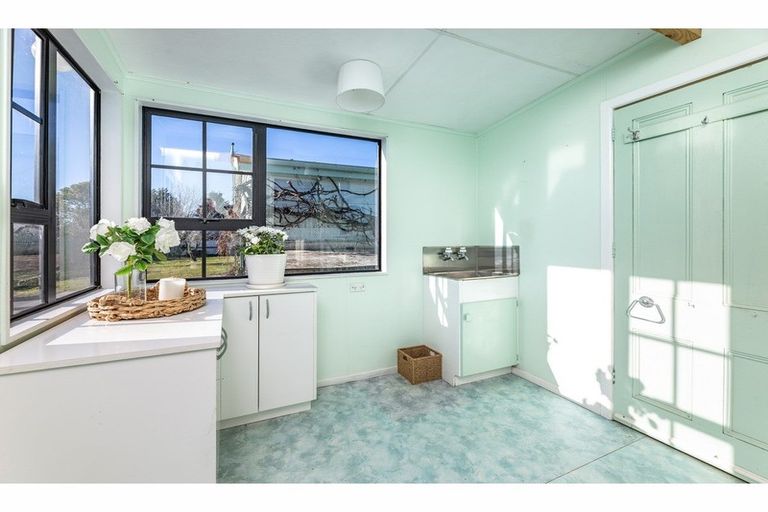 Photo of property in 8 Thomas Street, Kirwee, Darfield, 7571