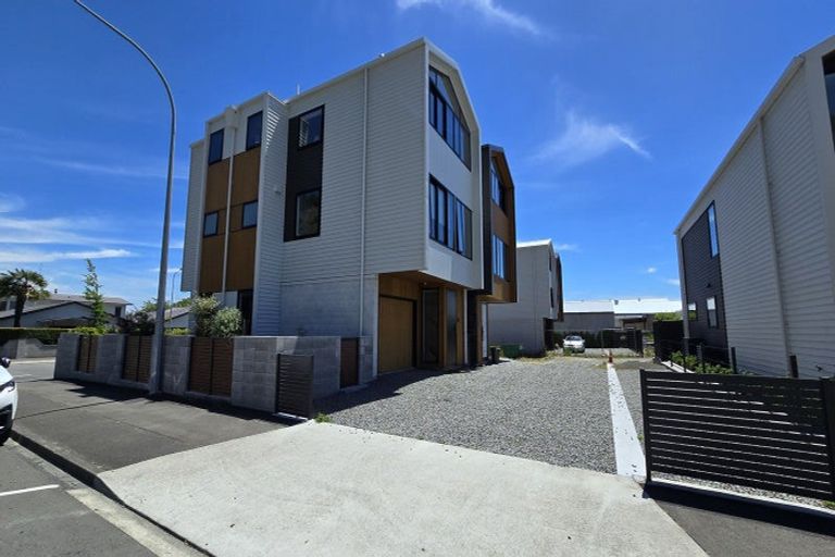 Photo of property in 1a Coronation Street, Ahuriri, Napier, 4110