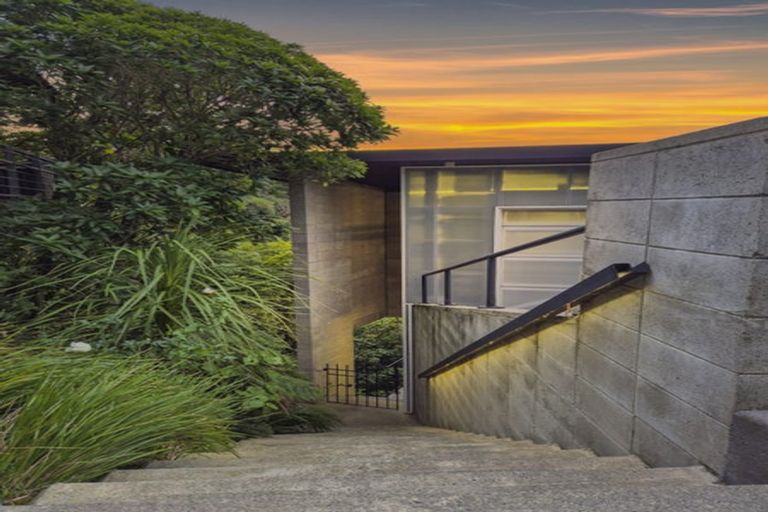 Photo of property in 64a Orangi Kaupapa Road, Northland, Wellington, 6012