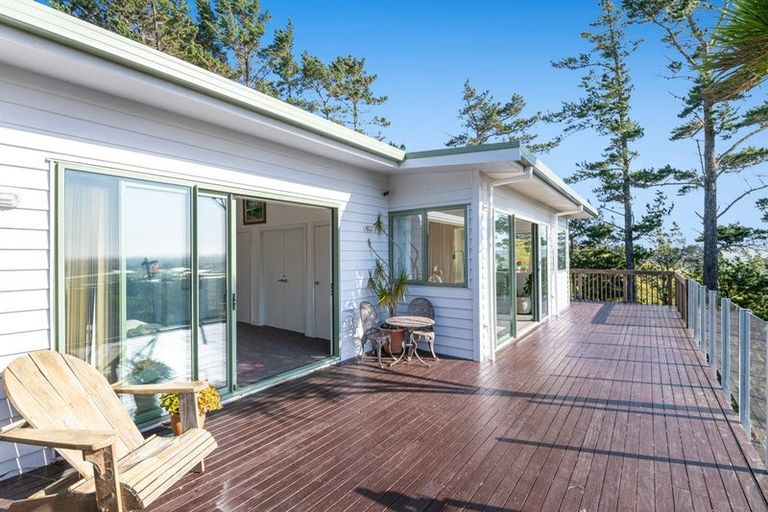 Photo of property in 91 Mangakura Road, Helensville, 0875