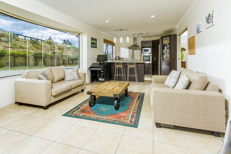 Photo of property in 374 Bawden Road, Dairy Flat, Albany, 0792