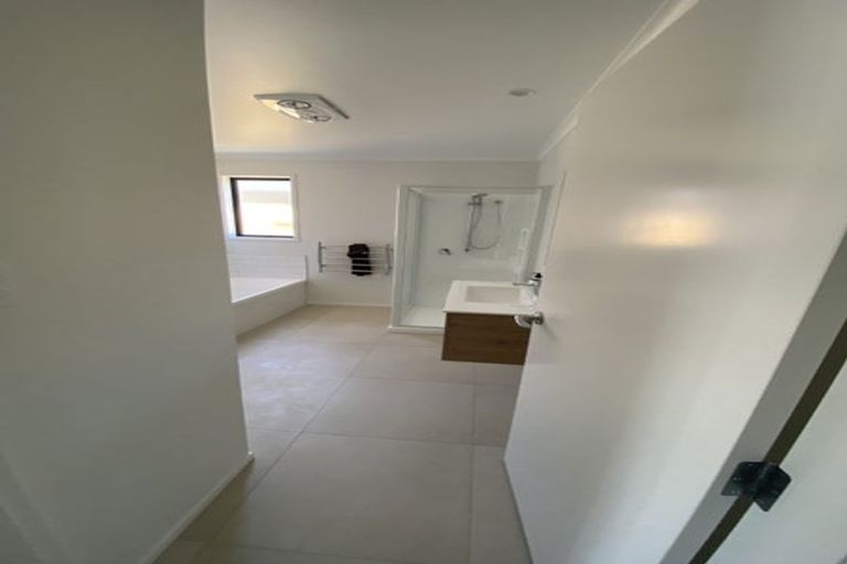 Photo of property in 75 Hills View Drive, Papamoa, 3118