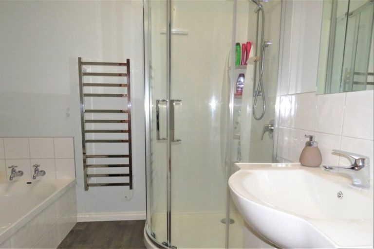 Photo of property in 12 Hull Street, South Hill, Oamaru, 9400