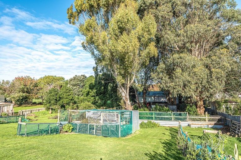 Photo of property in 25 Brassey Street, Waverley, 4510