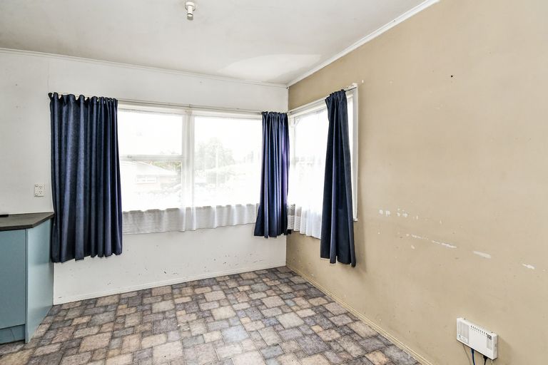 Photo of property in 27 Royston Street, Rosehill, Papakura, 2113