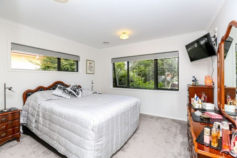 Photo of property in 5 Ashmore Drive, Frankleigh Park, New Plymouth, 4310
