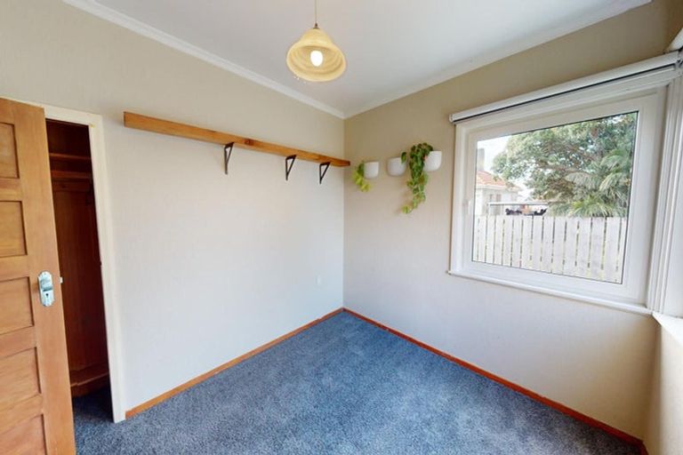 Photo of property in 11 Koromiko Avenue, Roslyn, Palmerston North, 4414