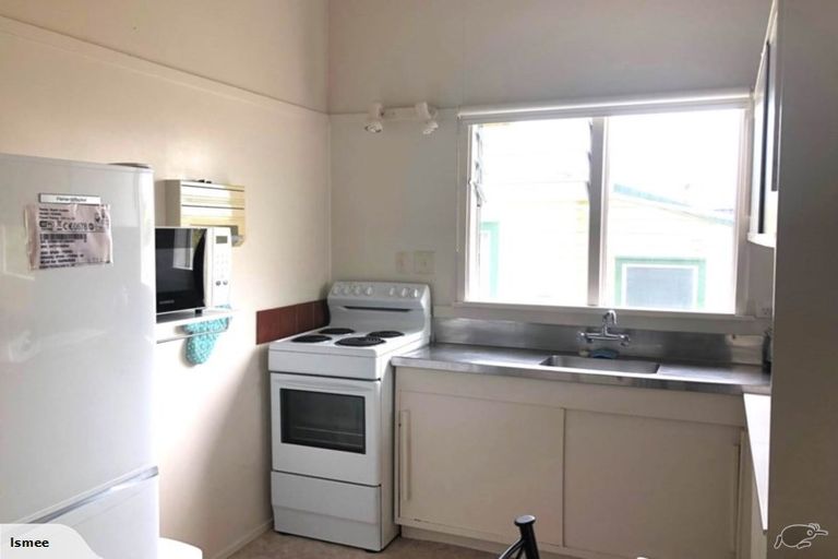 Photo of property in 16 Kawerau Avenue, Devonport, Auckland, 0624