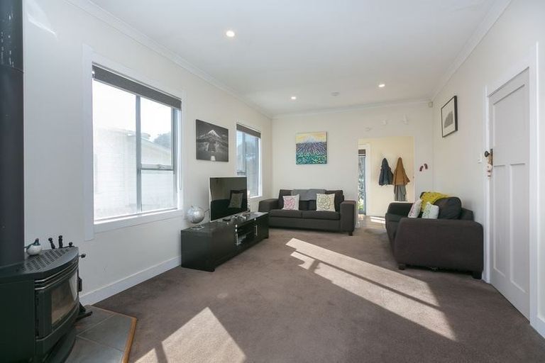 Photo of property in 12 Richmond Street, Fitzroy, New Plymouth, 4312
