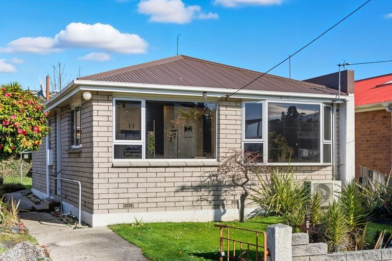 Photo of property in 20 Surrey Street, Caversham, Dunedin, 9012