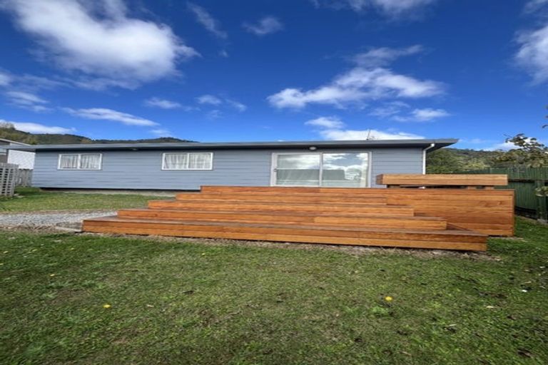 Photo of property in 2/93 Wilkie Crescent, Naenae, Lower Hutt, 5011