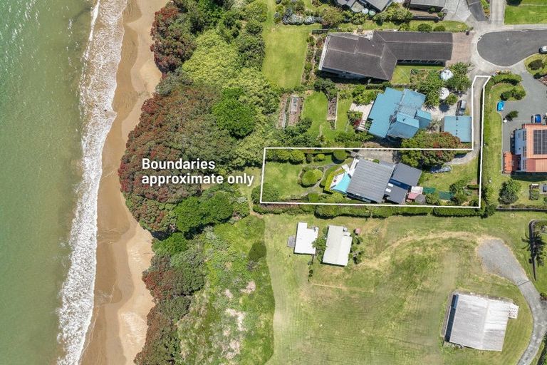 Photo of property in 22 Kupe Road, Coopers Beach, 0420