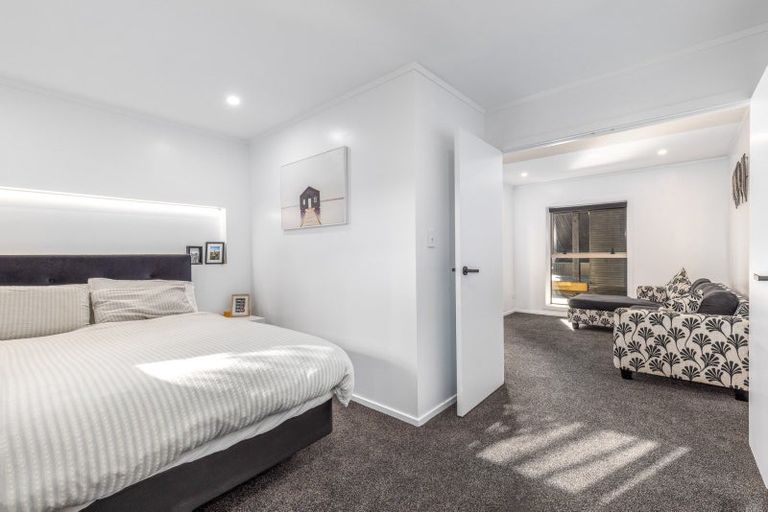 Photo of property in 7 Tregear Place, Camborne, Porirua, 5026