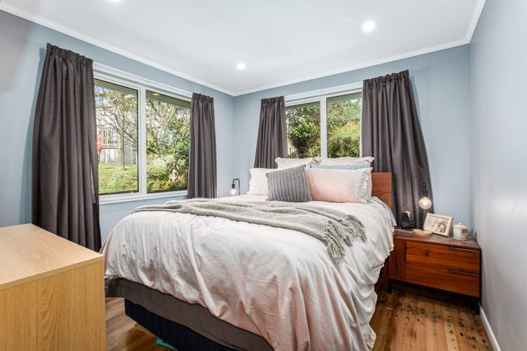 Photo of property in 43 Mark Avenue, Paparangi, Wellington, 6037