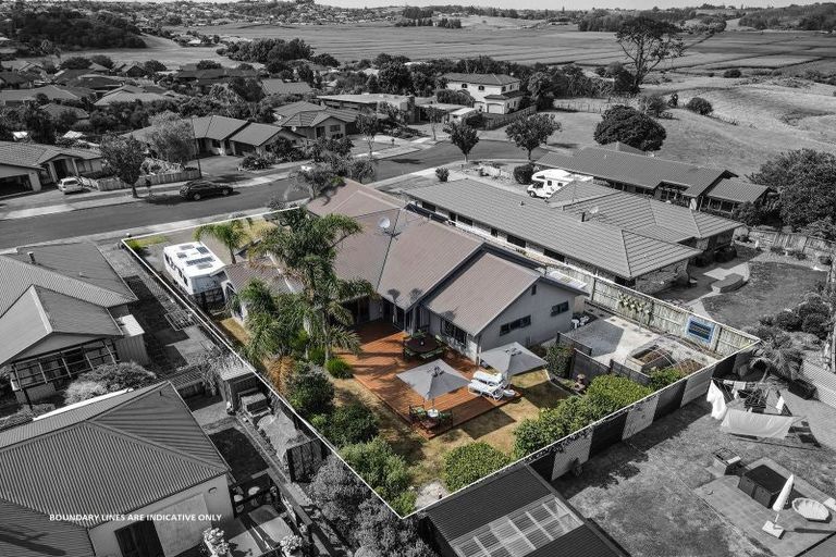 Photo of property in 4 Harrogate Place, Grandview Heights, Hamilton, 3200