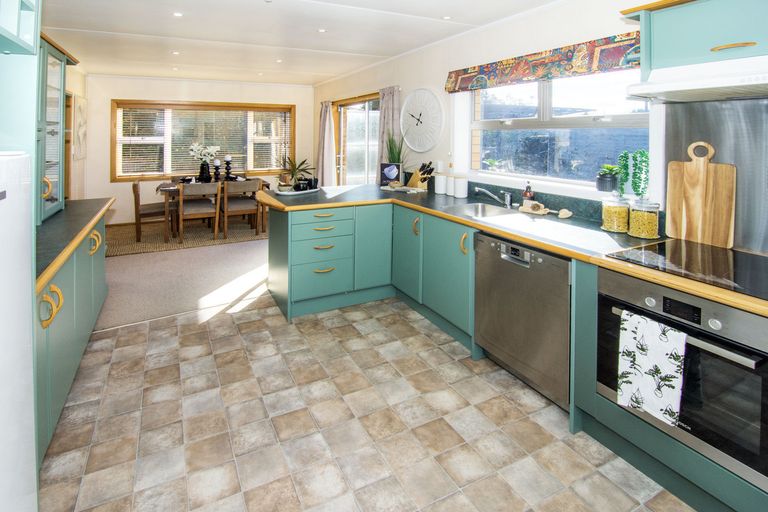 Photo of property in 100 Hillcrest Street, Solway, Masterton, 5810