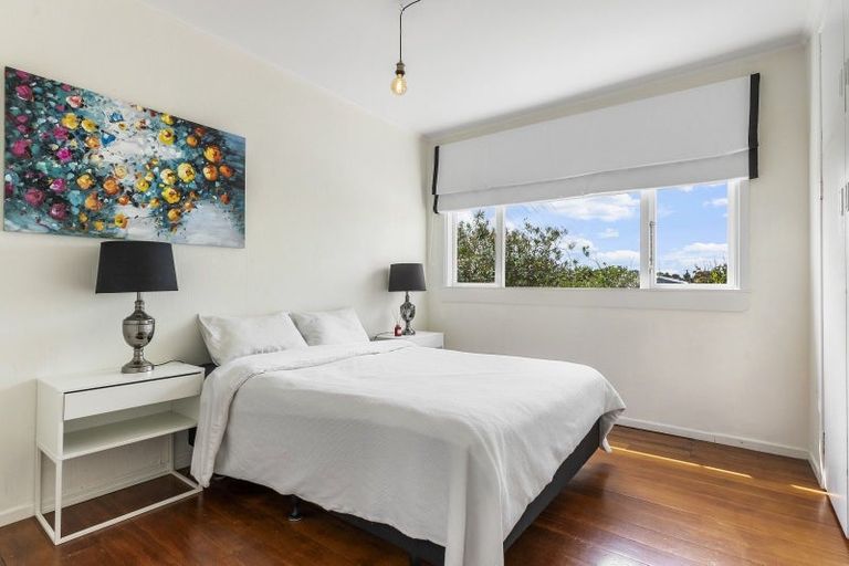 Photo of property in 1/7 Evan Street, Belmont, Auckland, 0622