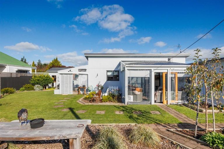 Photo of property in 20 Ngareta Street, Marton, 4710