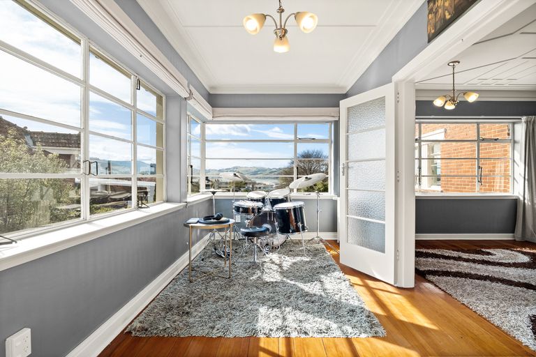 Photo of property in 24 Royal Terrace, Dunedin Central, Dunedin, 9016