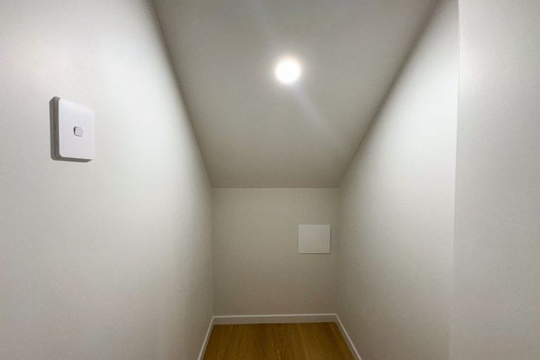 Photo of property in 9/6 James Street, Bayview, Auckland, 0629
