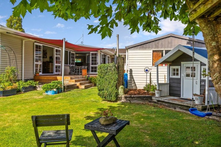 Photo of property in 6 Kauri Street, Merrilands, New Plymouth, 4312