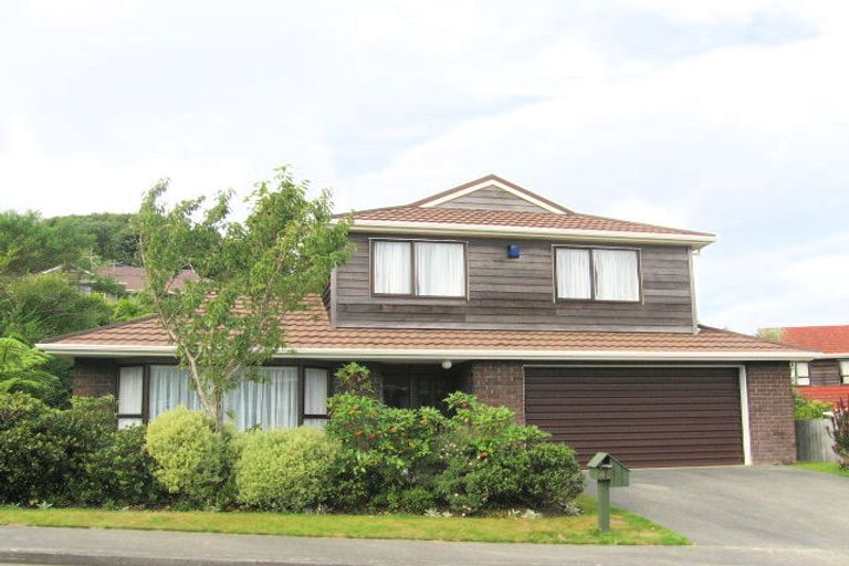 Photo of property in 45 Thatcher Crescent, Crofton Downs, Wellington, 6035