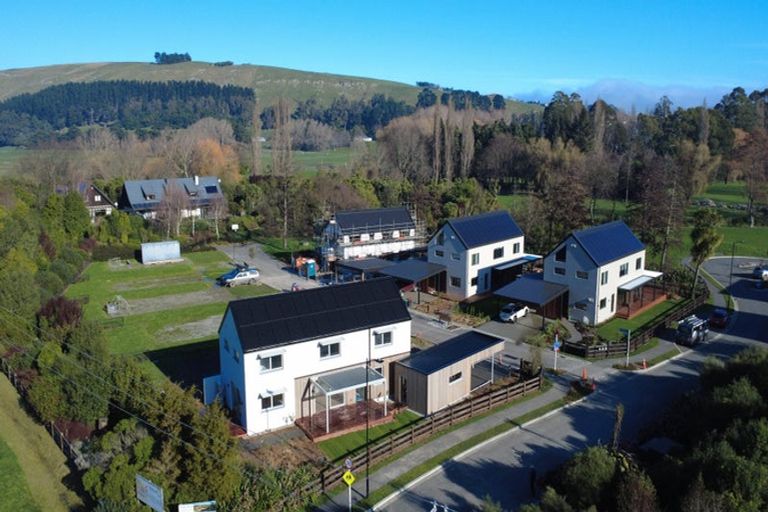 Photo of property in 1 Kahika Lane, Westmorland, Christchurch, 8025